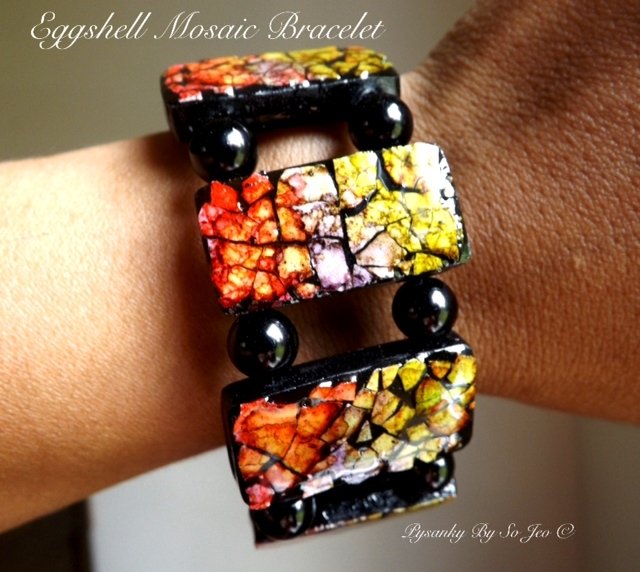 Chili Pepper, Purple and Lettuce Green Stretch Bracelet Eggshell Mosaic Jewelry by So Jeo